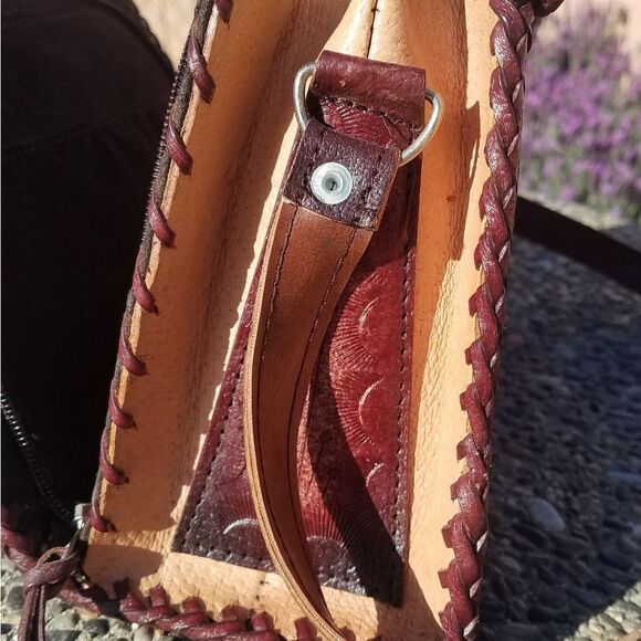 Vintage Tooled Leather Handbag - Picture 3 of 9